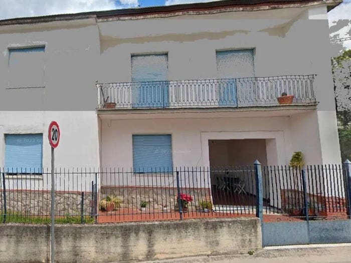 Appartamento quadrilocale in vendita in Via Calvi, Pignataro Maggiore