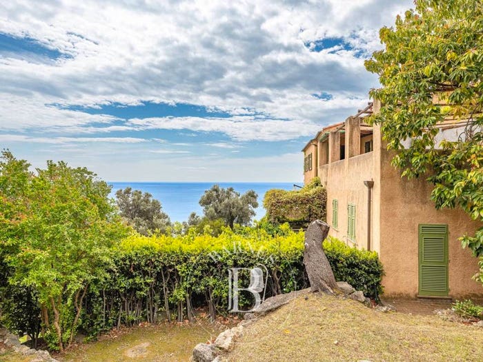 Appartamento trilocale in vendita in Strada di Isasco, Varigotti, Finale Ligure