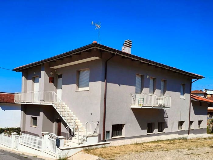 Casa con 6 locali in vendita in Via Roma, Centro, Bucine