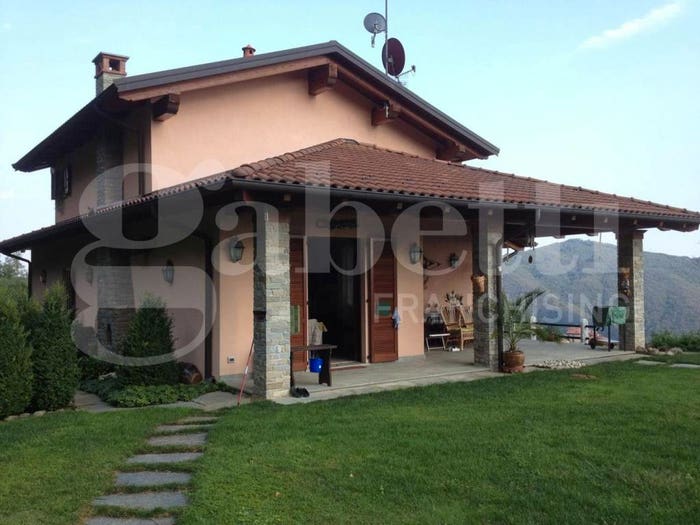 Casa con 6 locali in vendita in Frazione Audenino, Veglio