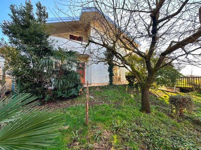 Casa con 5 locali in vendita in Saronna, Cascina Saronna, Castano Primo