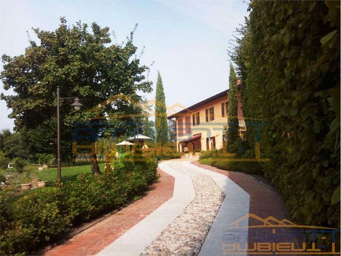 Casa con 6 locali in vendita in Via Vignola, Aurora, Osnago