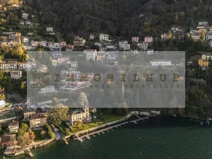 Appartamento trilocale in vendita in Frazione Capovico, Blevio