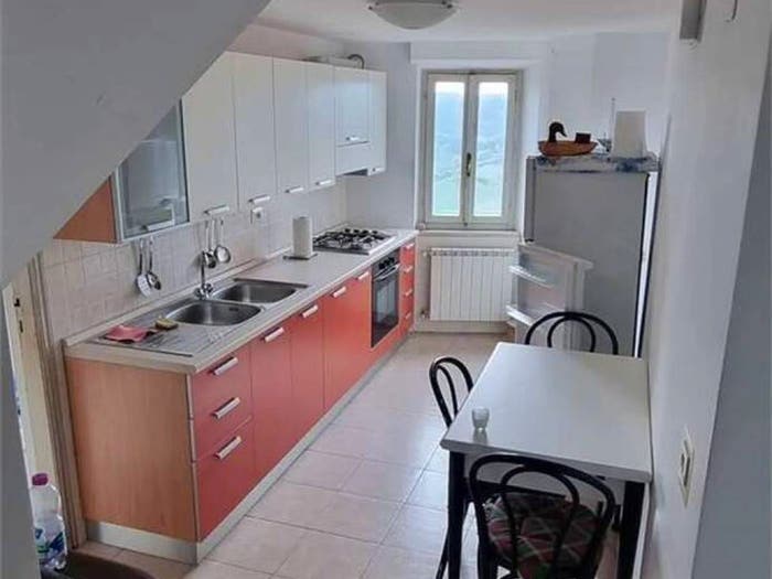 Casa con 6 locali in vendita in Petritoli
