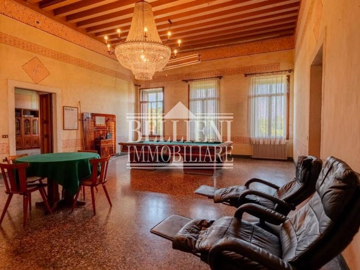 Casa con 6 locali in vendita in Via Togarello, Montecchio Precalcino