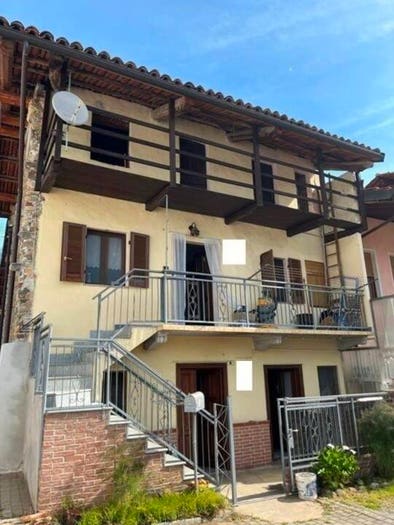 Casa trilocale in vendita in Via Breia, Torre Canavese