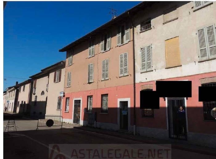 Appartamento trilocale in vendita in Via Garibaldi, Centro, Chignolo Po