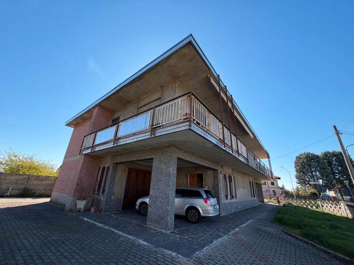 Casa trilocale in vendita in Via Ferdinando Magellano, Centro, Magnago