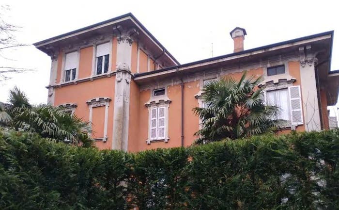 Casa con 6 locali in vendita in Via Roma, Centro, Besozzo