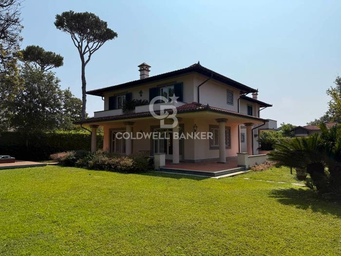 Casa con 6 locali in vendita in via padre ignazio di carrara, Vittoria Apuana, Forte dei Marmi