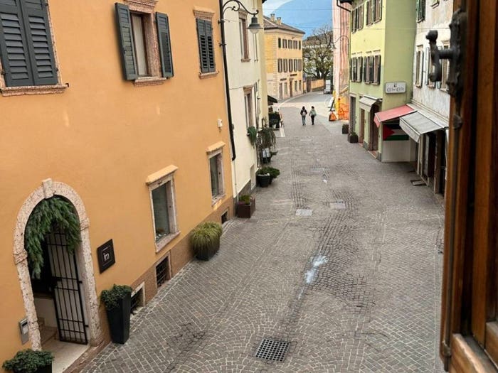 Appartamento quadrilocale in vendita in Centro, Levico Terme