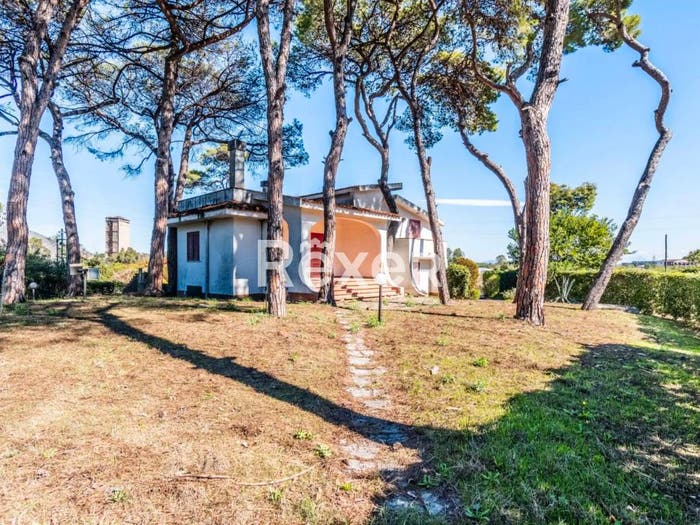 Casa con 5 locali in vendita in Via Domiziana km, Mondragone