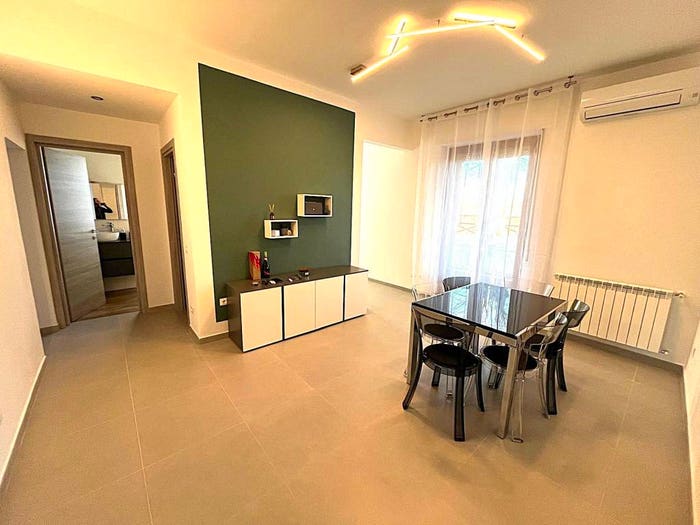 Appartamento quadrilocale in vendita in Piazza Dante Alighieri, Centro, Borgo San Lorenzo