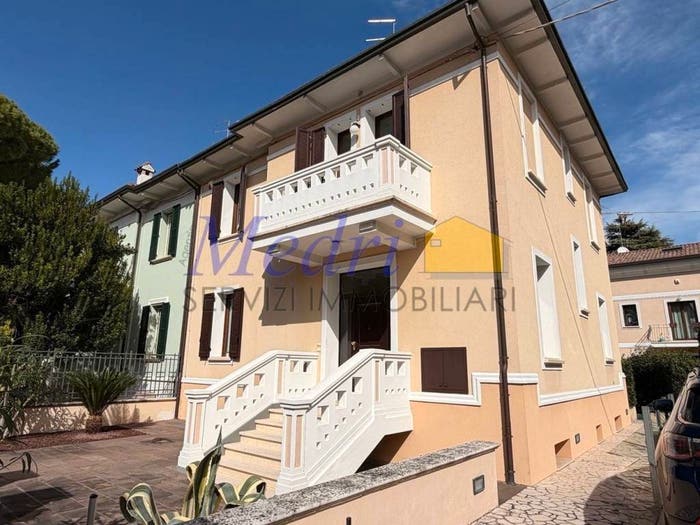Casa con 6 locali in vendita in Via Fiume, Centro Urbano, Cesena