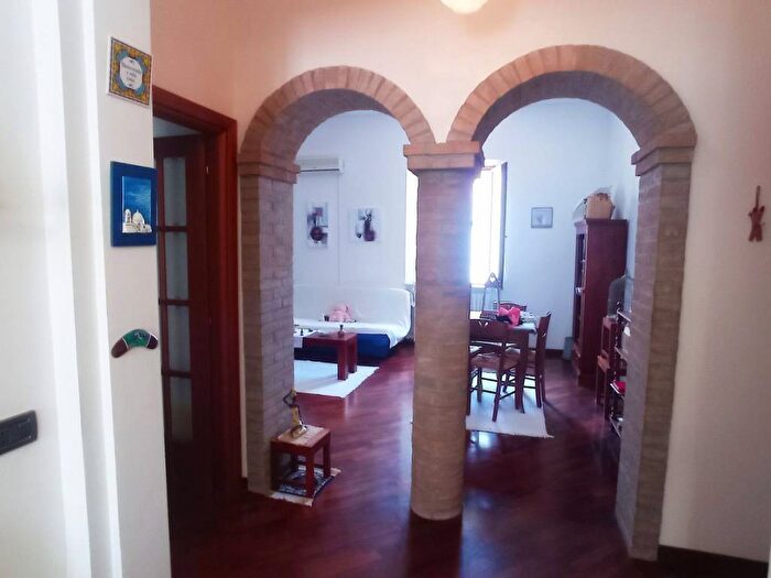 Appartamento trilocale in vendita in via Fazioli, Adriatico, Ancona