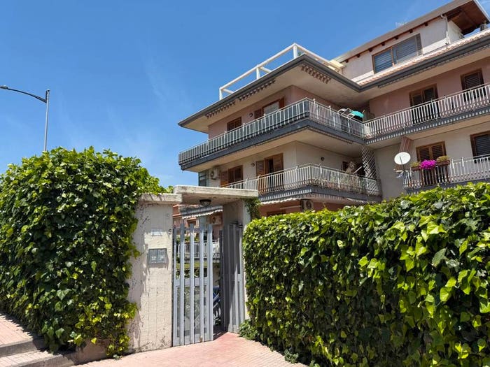 Appartamento trilocale in vendita in Via Dafni, Centro, Aci Catena