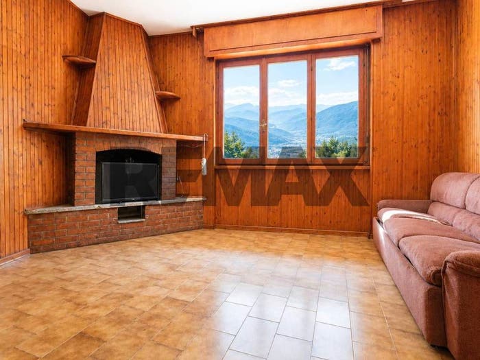 Appartamento trilocale in vendita in via Maroggia, Berbenno di Valtellina