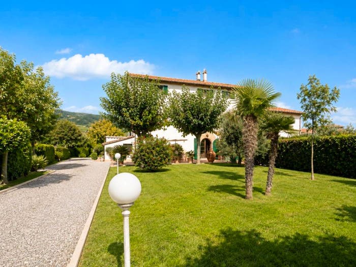 Casa con 6 locali in vendita in San Frediano Sud San Lorenzo a Pagnatico, Cascina