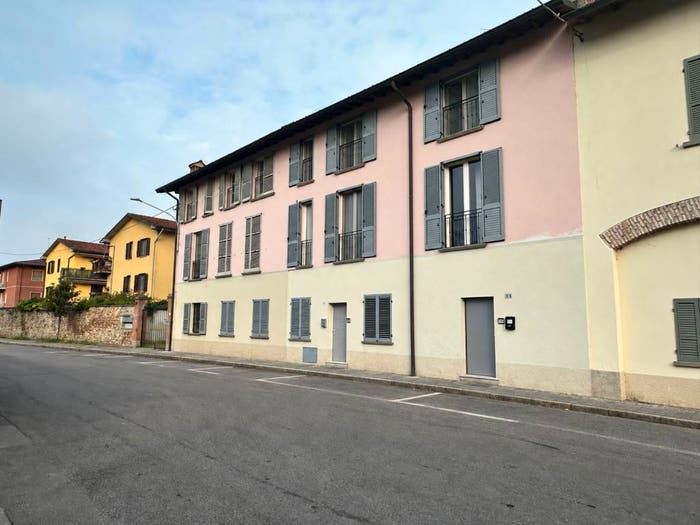 Appartamento trilocale in vendita in Via Palazzo Pertusati, Centro, Comazzo
