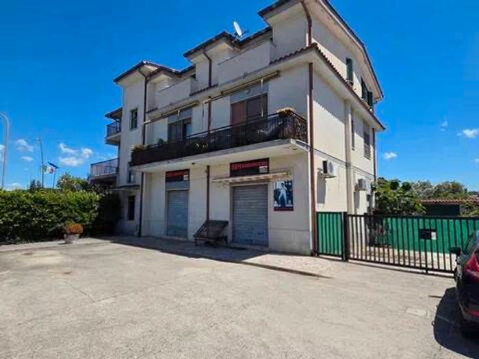 Casa in vendita in Via Nettunense, Stazione Lavinio, Anzio