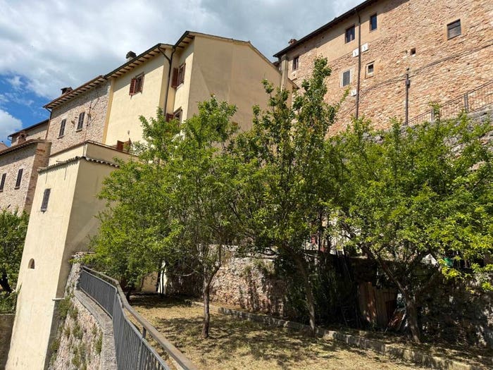 Casa con 6 locali in vendita in Via degli Archi, Centro, Cerreto di Spoleto