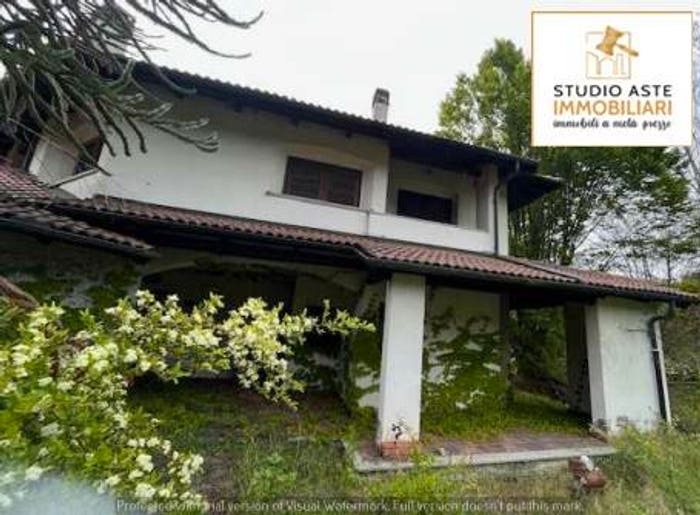 Casa con 6 locali in vendita in Frazione Castiglione, Castiglione, Asti
