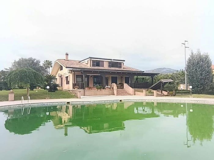 Casa con 6 locali in vendita in Via Volpara, Santi Cosma e Damiano