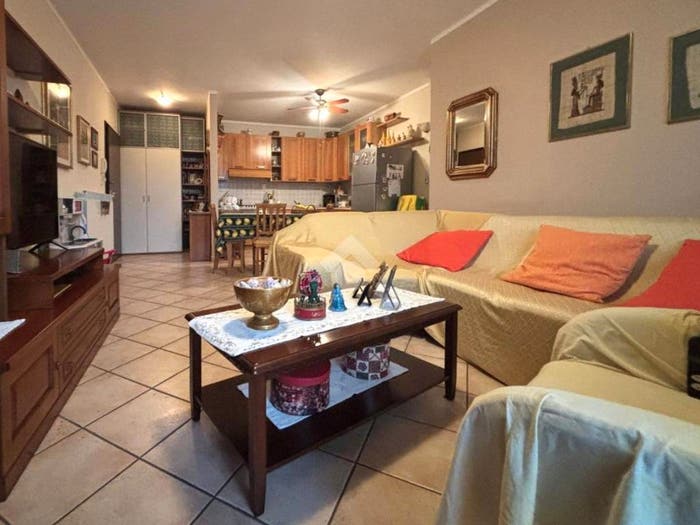 Appartamento quadrilocale in vendita in Via S Antonio da Padova, Centro, Offlaga