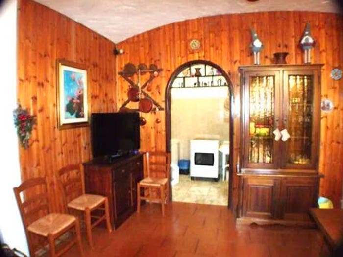 Casa trilocale in vendita in Corso Umberto No Number, Pereto