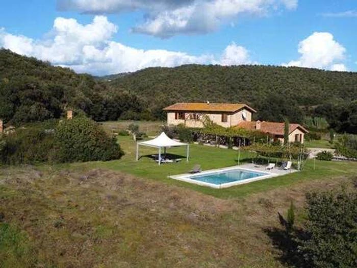 Casa con 6 locali in vendita in Via Di Lattaia, Roccastrada