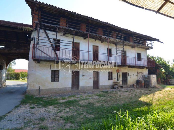Casa quadrilocale in vendita in Frazione Piana, Piana, Rocca Canavese