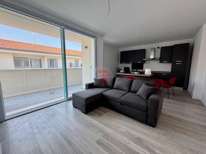 Appartamento quadrilocale in vendita in Via Montegalda, Centro, Montegalda
