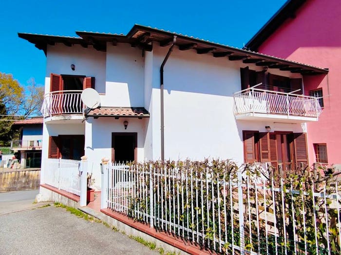 Casa con 6 locali in vendita in Strada Cantone Bonino, Vandorno Piazzo Cossila, Biella