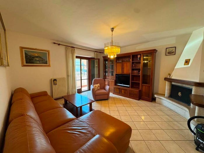 Casa con 5 locali in vendita in Via Livornese, La Vettola, Pisa