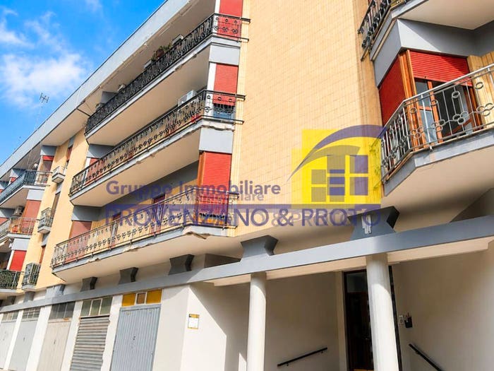 Appartamento con 5 locali in vendita in Piazza Fattori, Sant'Elia, Brindisi
