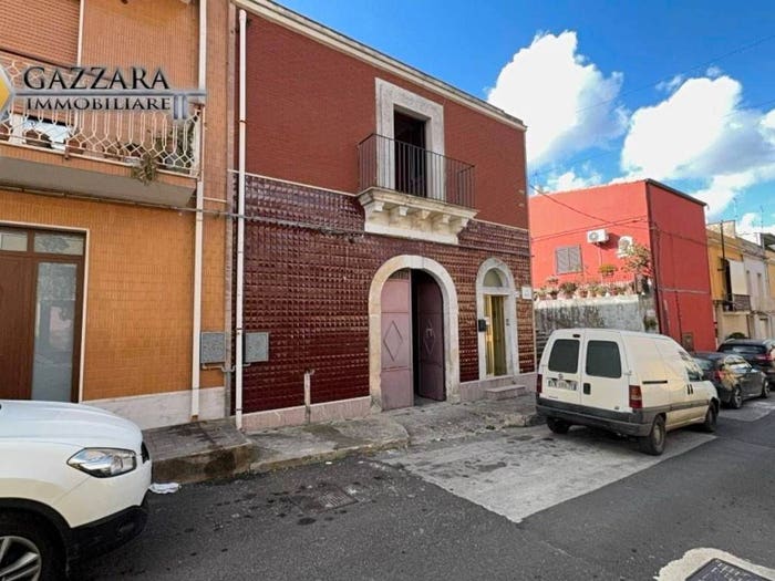 Casa con 5 locali in vendita in via Magenta, Canicattini Bagni
