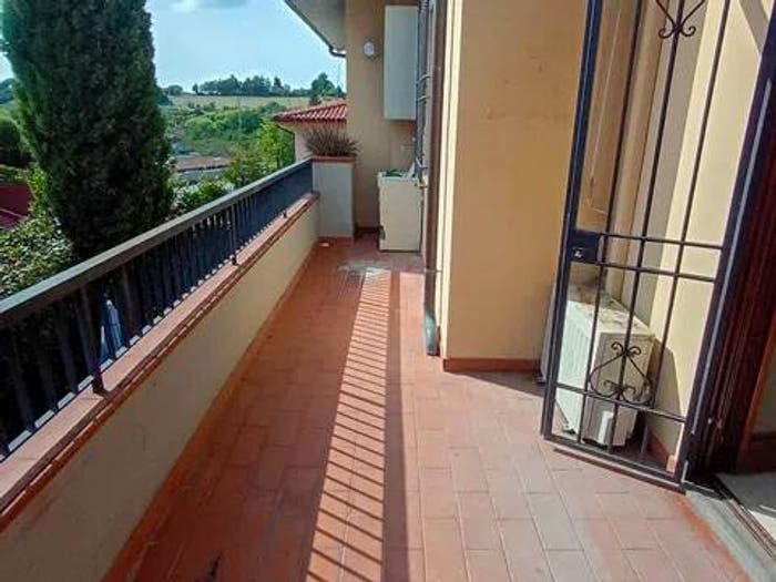 Appartamento trilocale in vendita in GAmendola, Centro, Montaione