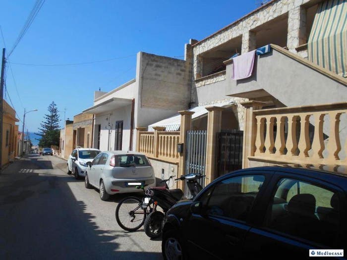 Appartamento con 6 locali in vendita in Via Trento, Tre Fontane, Campobello di Mazara