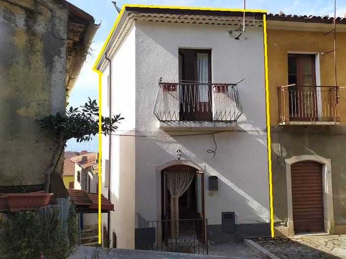 Casa trilocale in vendita in Via Celso, Gesualdo