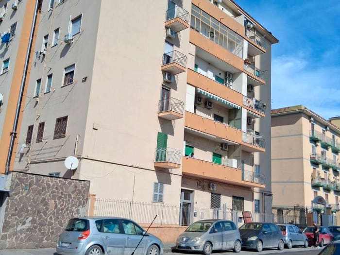 Appartamento trilocale in affitto in Via Nuova Bagnoli, Bagnoli, Napoli