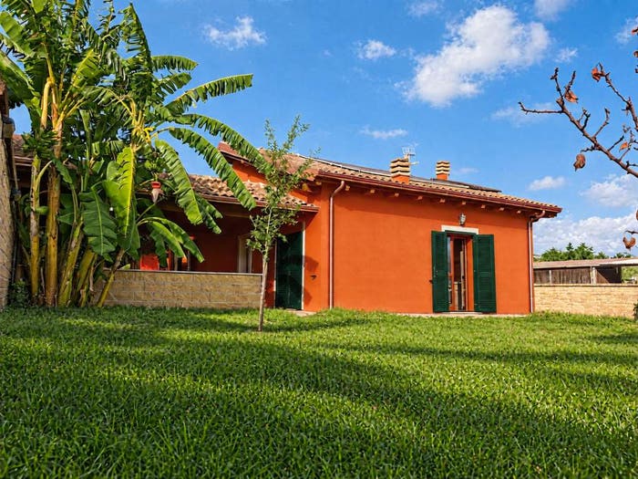 Casa trilocale in vendita in Via del Triangolo, Villa Claudia, Anzio