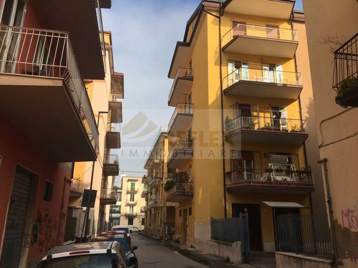 Appartamento quadrilocale in vendita in Via Carmine Barone, Emanuele II C Colombo Morelli e Silvati, Avellino