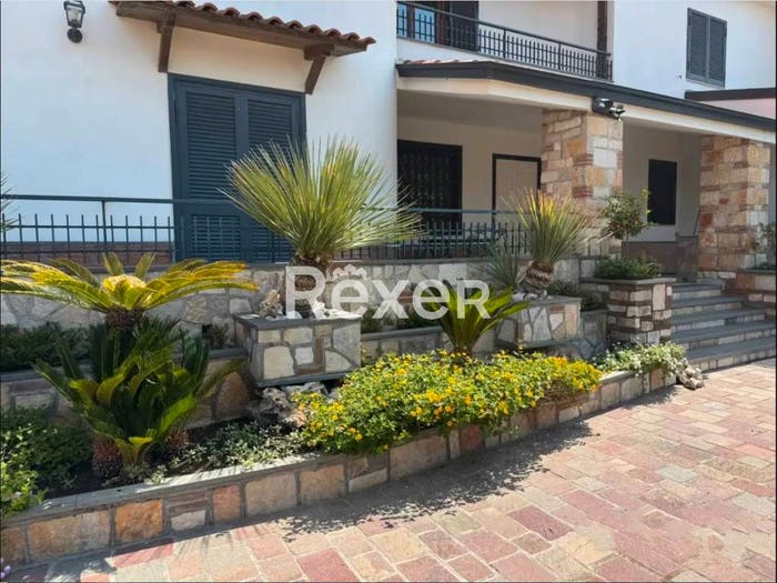 Casa con 6 locali in vendita in Via San Nullo, Licola Paese, Giugliano in Campania