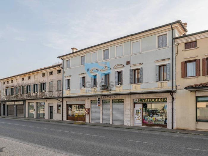 Casa con 6 locali in vendita in Via Cesare Battisti, Centro, Istrana
