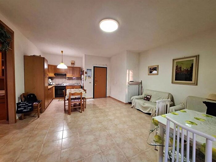 Appartamento quadrilocale in vendita in San Tommaso Tre Archi, Fermo