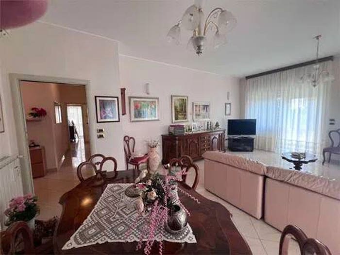 Appartamento con 5 locali in vendita in Via Del Verde No Number, Centro, Lanciano