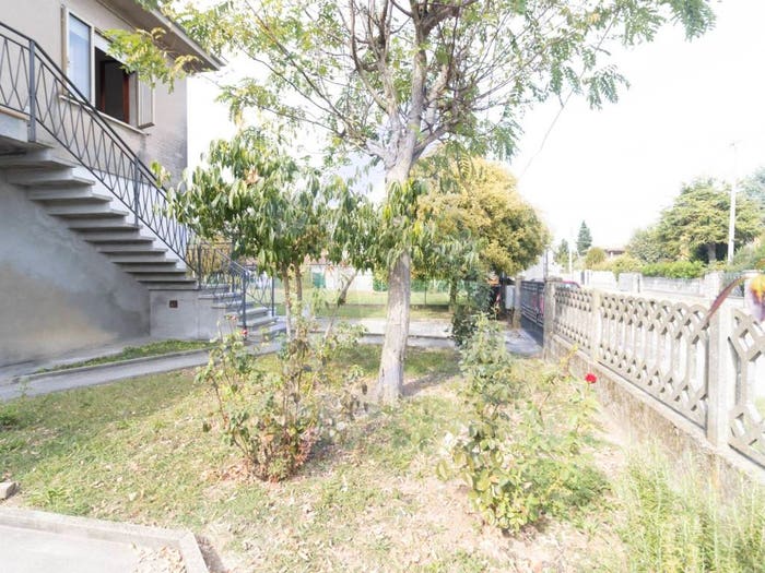 Appartamento con 5 locali in vendita in Via Ercole Sarti, Ficarolo