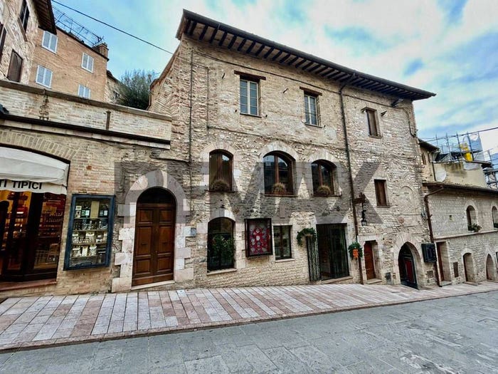 Appartamento quadrilocale in vendita in Centro Storico, Assisi