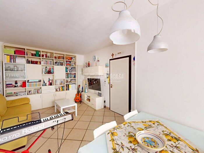Appartamento trilocale in vendita in Strada Comunale San Martino F, Fermo