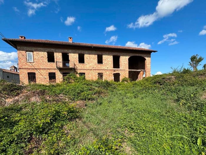 Casa quadrilocale in vendita in Via Bricco, Belveglio